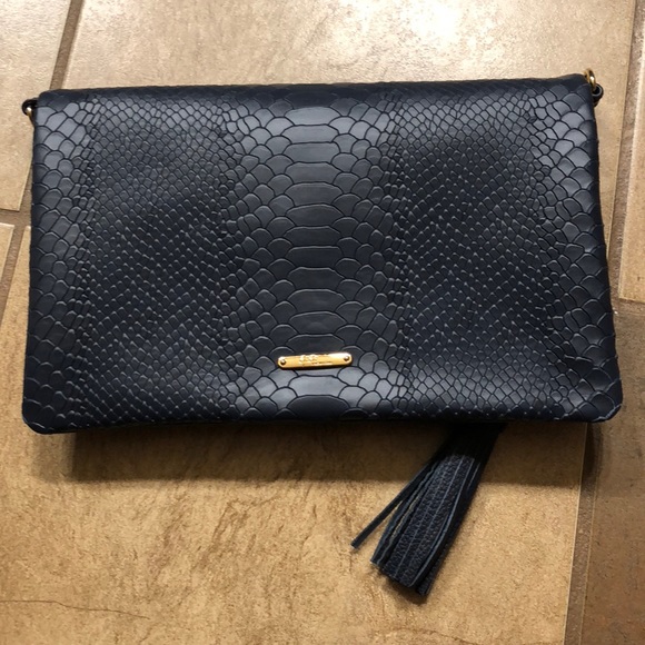 GiGi New York Handbags - GiGi New York Rachel Convertible clutch